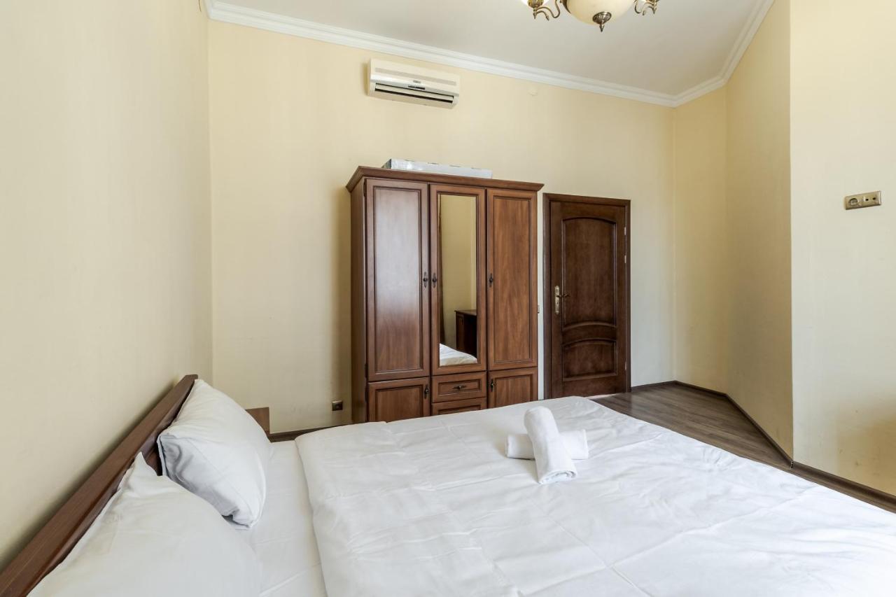 Fedorova Apartment Lviv Exterior foto
