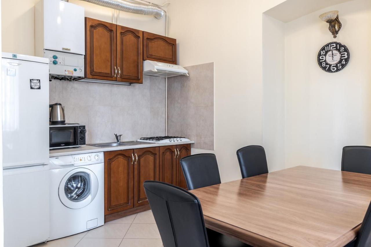 Fedorova Apartment Lviv Exterior foto
